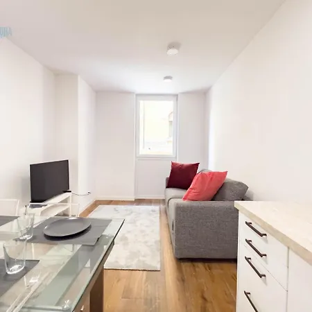 Apartment Blue Life 2a Tirabora Short Rent